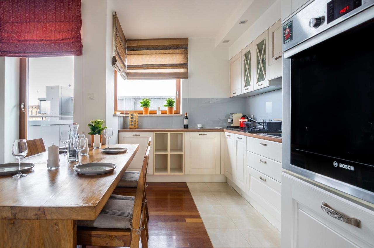 Sea Towers Apartament 27- Min 2 Noce Gdynia Luaran gambar